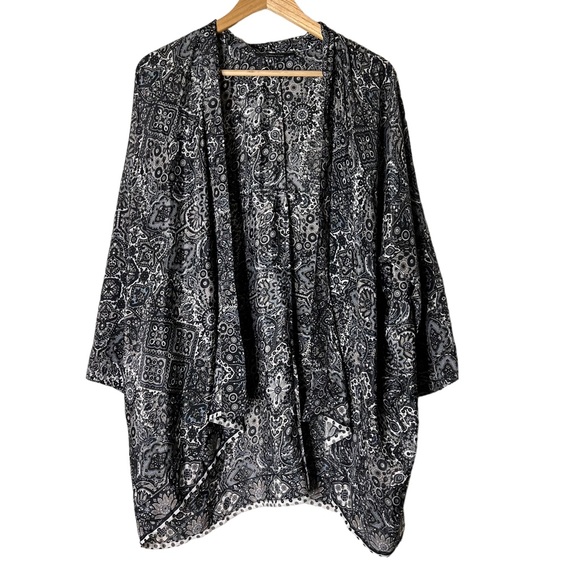 Lauren Vidal Paisley Printed Silk Blend Open Front Kimono - Picture 1 of 6